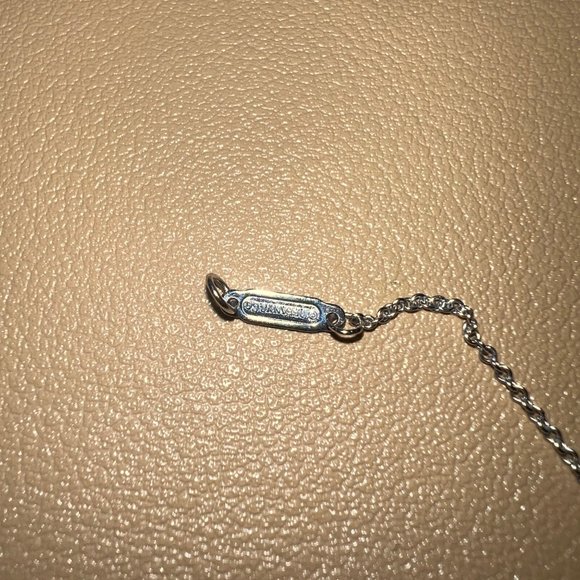 Tiffany Signature® Pearl Pendant - Picture 9 of 10